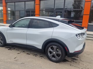 2021 Ford Mustang Mach-E 75 kWh I, серый, 3580000 рублей, вид 3