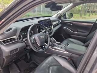 2020 Toyota Highlander IV (XU70), серый, 5150000 рублей, вид 4