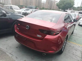 2023 Mazda 3 Axela IV (BP), пурпурный, 1378000 рублей, вид 4