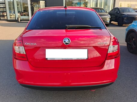 2017 Skoda Rapid I, красный, 850000 рублей, вид 5