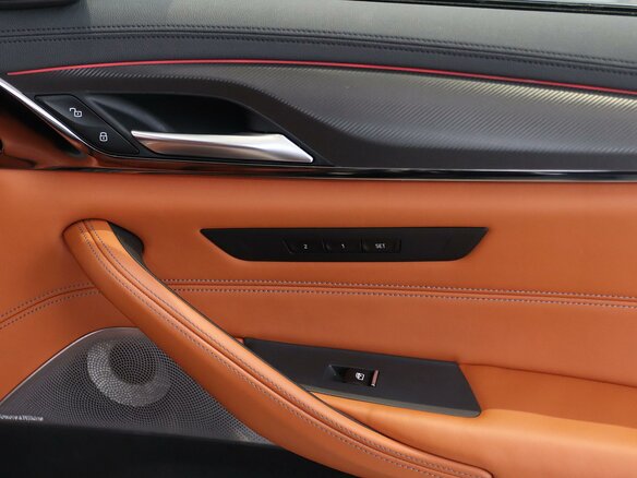 2020 BMW M5 VI (F90) Рестайлинг, чёрный, 10000000 рублей - вид 17