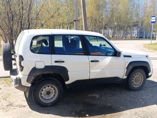 2024 Lada (ВАЗ) Niva Travel I, белый, 600000 рублей, вид 3