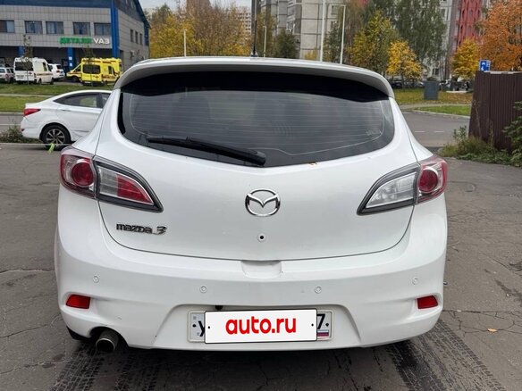 2012 Mazda 3 II (BL) Рестайлинг, белый, 870000 рублей - вид 2