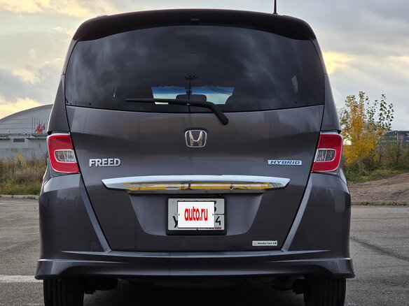 2014 Honda Freed I Рестайлинг 2, серый, 1180000 рублей - вид 9