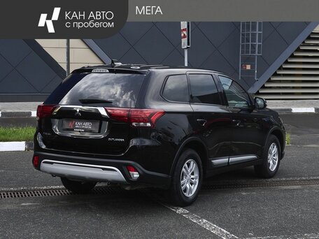2019 Mitsubishi Outlander III Рестайлинг 3, чёрный, 1598000 рублей, вид 2