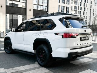 2025 Toyota Sequoia III, белый, 14990000 рублей, вид 3