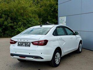2023 Lada (ВАЗ) Vesta I Рестайлинг (NG), белый, 1139000 рублей, вид 4