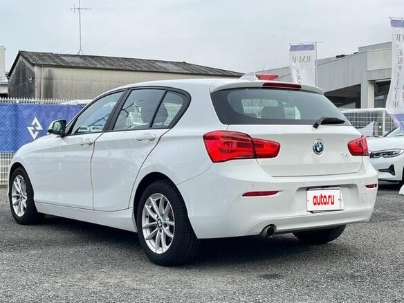 2016 BMW 1 серии 118i II (F20/F21) Рестайлинг, белый, 1080000 рублей - вид 6