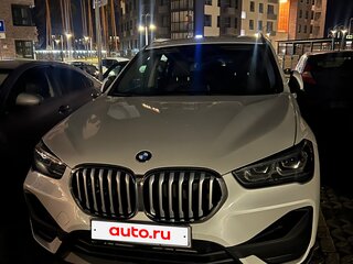 2021 BMW X1 Long 20Li sDrive II (F48) Рестайлинг, белый, 2800000 рублей, вид 3