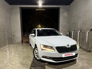 2017 Skoda Superb III, белый, 2250000 рублей, вид 2