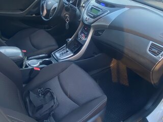 2013 Hyundai Elantra V (MD), белый, 800000 рублей, вид 5