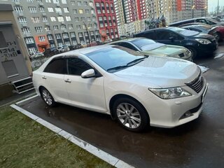 2011 Toyota Camry Japan Market VII (XV50), белый, 1850000 рублей, вид 4