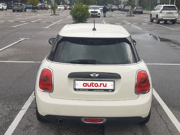 2015 Mini Hatch Cooper III (F55/F56), белый, 650000 рублей - вид 5