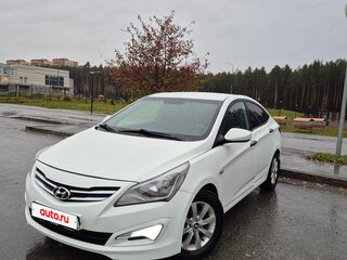 2015 Hyundai Solaris I Рестайлинг, белый, 840000 рублей, вид 1