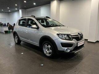 2015 Renault Sandero Stepway II, серебристый, 860000 рублей, вид 1