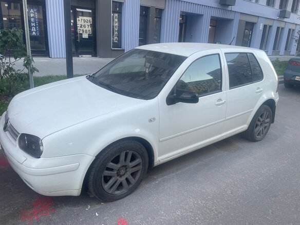 1999 Volkswagen Golf IV, белый, 180000 рублей - вид 4