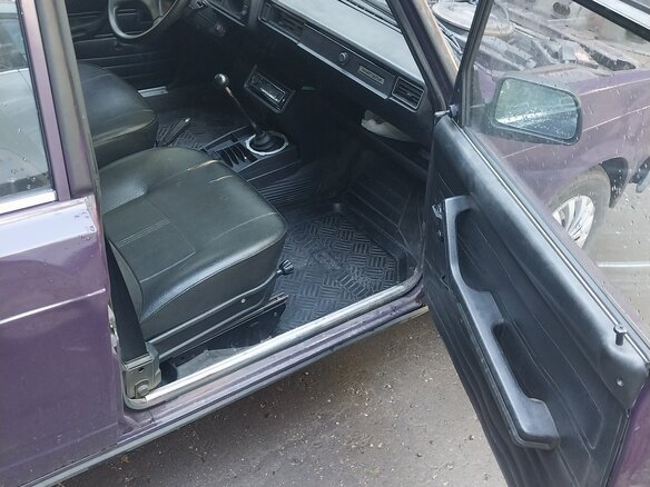 2001 Lada (ВАЗ) 2105, фиолетовый - вид 3