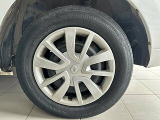 2018 Renault Logan II Рестайлинг, белый, 607322 рублей, вид 4