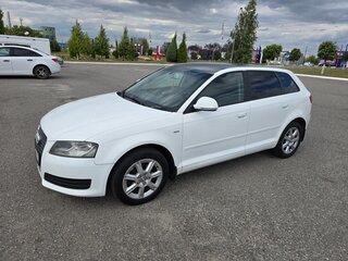 2010 Audi A3 II (8P) Рестайлинг 2, белый, 800000 рублей, вид 2