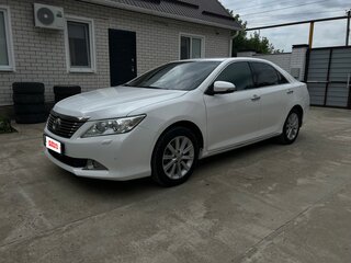 2012 Toyota Camry VII (XV50), белый, 1600000 рублей, вид 1