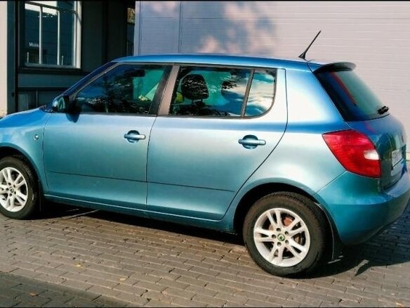 2011 Skoda Fabia II Рестайлинг, голубой, 797000 рублей - вид 16