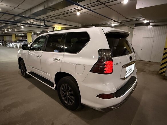 2016 Lexus GX 460 II Рестайлинг, белый, 3750000 рублей - вид 4