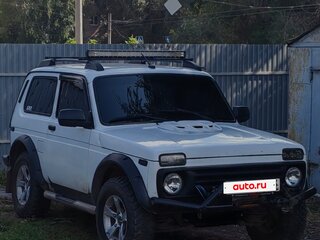 2000 Lada (ВАЗ) 2121 (4x4) I Рестайлинг, белый, 375000 рублей, вид 3