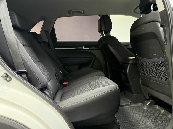 2019 Kia Sorento II Рестайлинг, белый, 2120000 рублей - вид 22