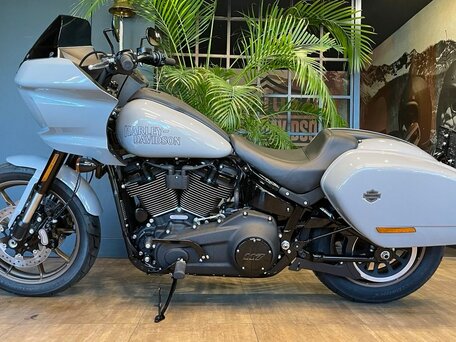 2024 Harley-Davidson Low Rider ST, серый, 2790000 рублей, вид 3