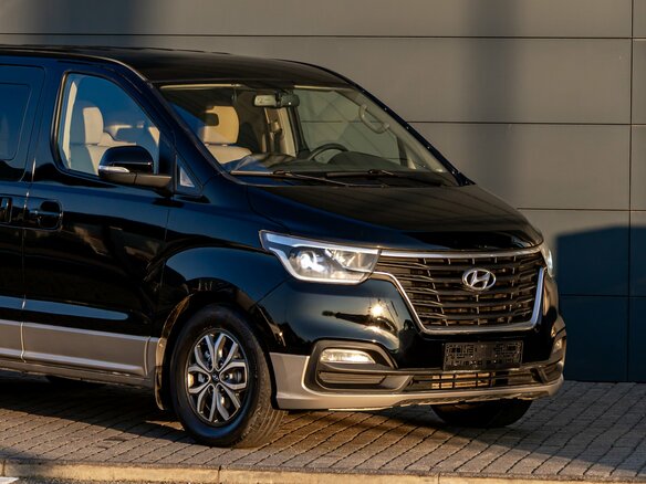 2018 Hyundai H-1 II Рестайлинг 2, чёрный, 2595000 рублей - вид 8