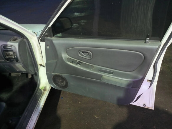 2001 Mitsubishi Libero I Рестайлинг, белый, 185000 рублей - вид 11