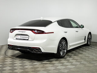 2019 Kia Stinger I, белый, 2549700 рублей, вид 5