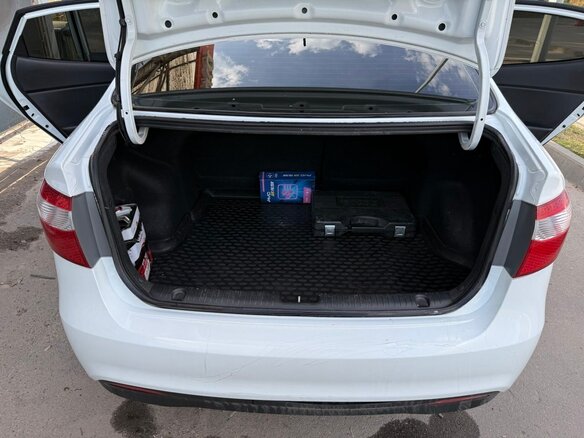 2014 Kia Rio III, белый, 800000 рублей - вид 8