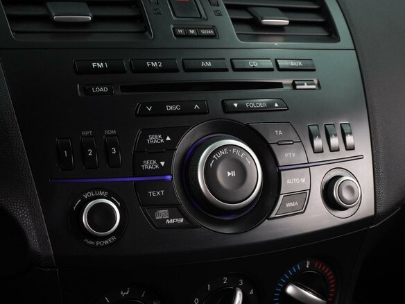 2012 Mazda 3 II (BL) Рестайлинг, белый, 749000 рублей - вид 13