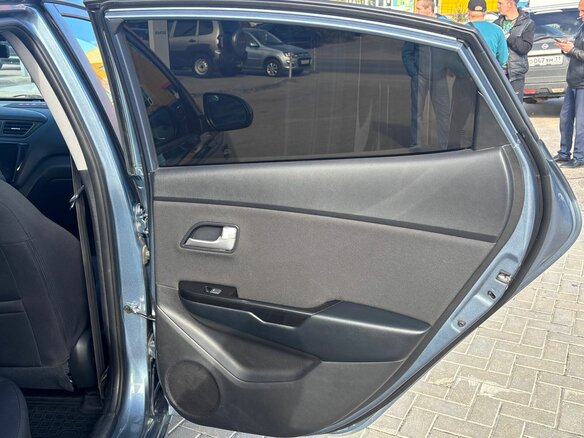 2014 Kia Rio 5-speed III, голубой, 1050000 рублей - вид 10