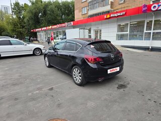 2010 Opel Astra J, чёрный, 610000 рублей, вид 3