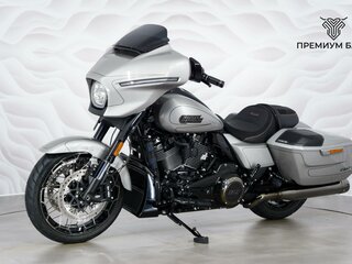 2023 Harley-Davidson CVO Street Glide, серебристый, 3747000 рублей, вид 3