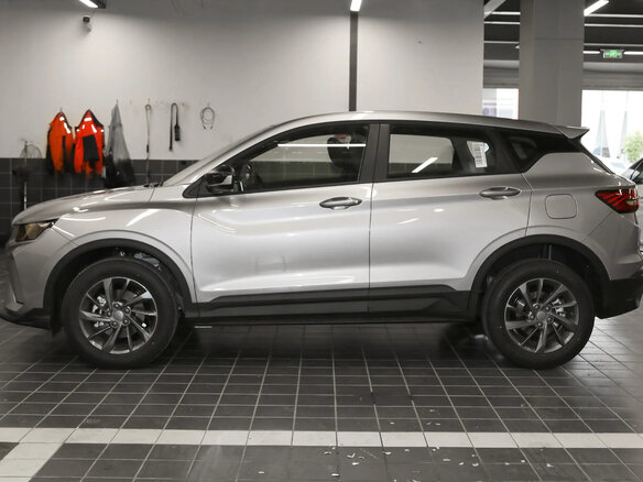 2026 Geely Coolray I Рестайлинг, серебристый - вид 2