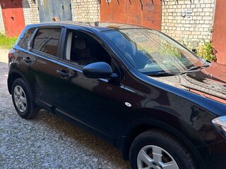 2013 Nissan Qashqai I Рестайлинг, чёрный, 780000 рублей, вид 2