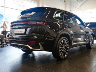 2026 Geely Monjaro I Рестайлинг, чёрный, 4954990 рублей, вид 5