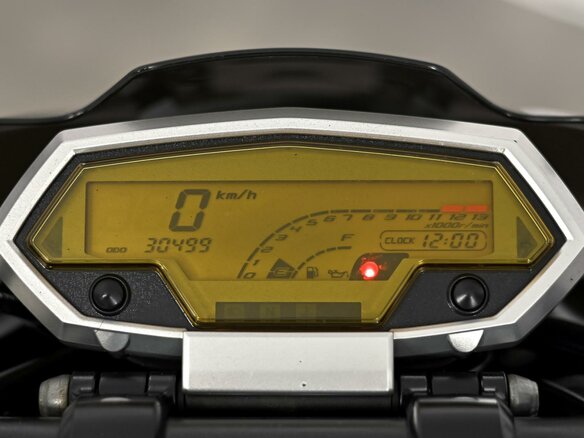 2011 Kawasaki Z 1000, чёрный, 677000 рублей - вид 8