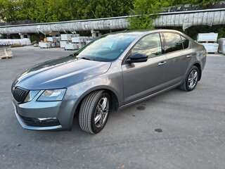 2018 Skoda Octavia III (A7) Рестайлинг, серый, 2350000 рублей, вид 1