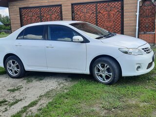 2011 Toyota Corolla X (E140, E150) Рестайлинг, белый, 1070000 рублей, вид 2