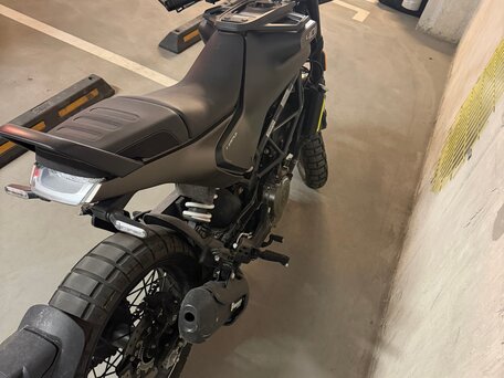 2022 Husqvarna Svartpilen 401, чёрный, 500000 рублей, вид 3