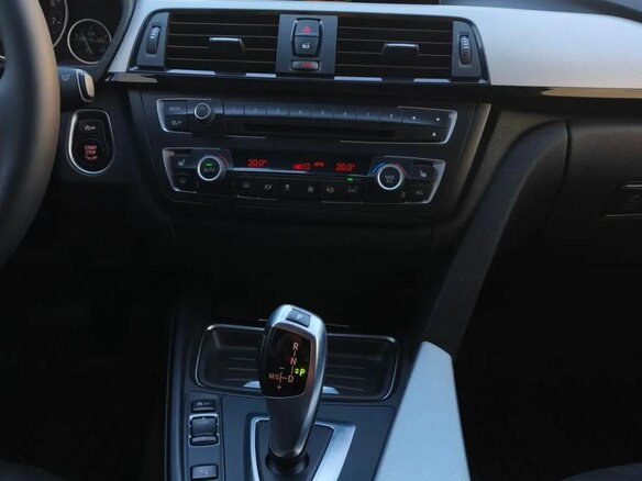 2014 BMW 3 серии 320i xDrive VI (F3x), чёрный, 1570000 рублей - вид 11