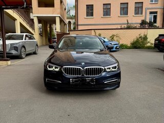 2018 BMW 5 серии 520d xDrive VII (G30/G31/G38), синий, 3990000 рублей, вид 2
