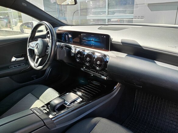 2019 Mercedes-Benz A-Класс 200 IV (W177), белый, 2153000 рублей - вид 5