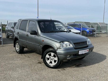 Chevrolet Niva I