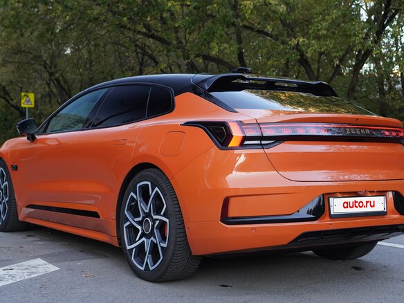 2023 Zeekr 001 100 kWh I, оранжевый - вид 12