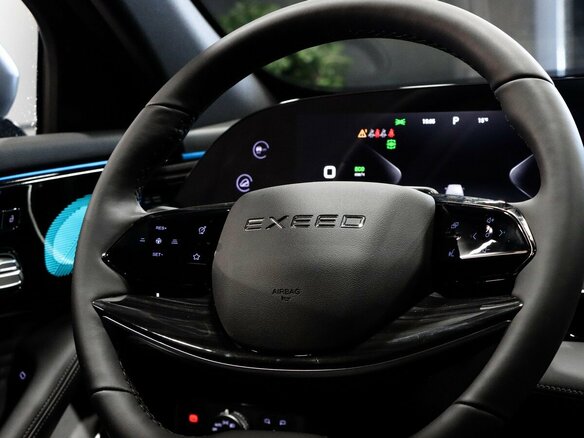 2025 Exeed RX, серый, 4250000 рублей - вид 32